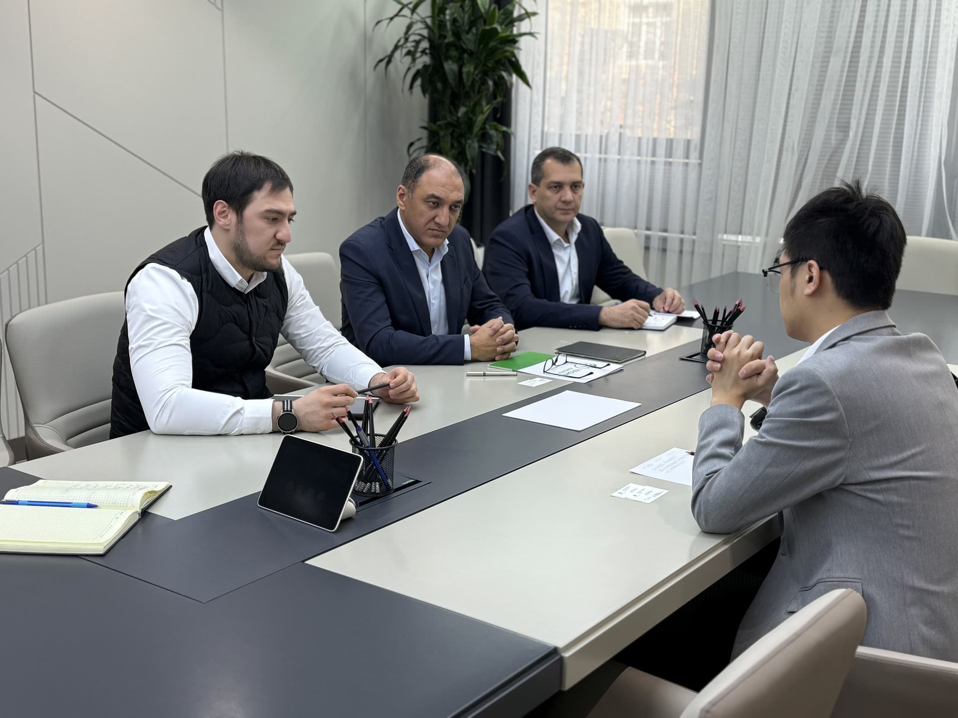 Tongwei Co. kompaniyasi vakili bilan suhbat o'tkazildi